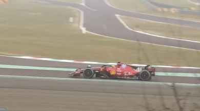 Hamilton, primi giri di pista con la Ferrari di Formula 1 | video