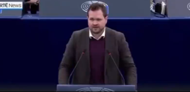 L’eurodeputato danese dei Patrioti manda a quel Paese Trump: “La Groenlandia non è in vendita, fuck off”. VIDEO