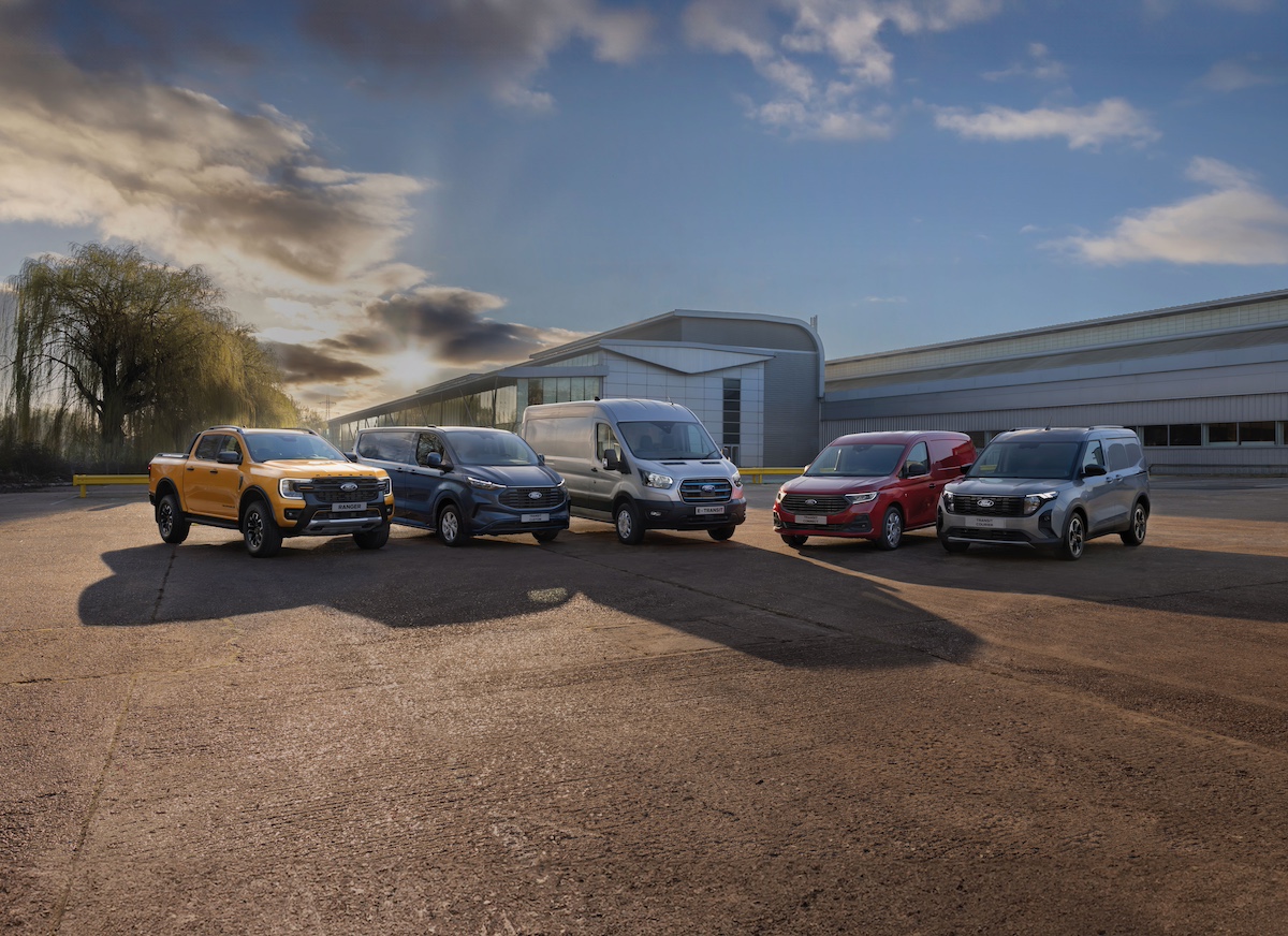 Ford Pro: leader europeo nei veicoli commerciali per il decimo anno consecutivo Ford Pro: leader europeo nei veicoli commerciali per il decimo anno consecutivo