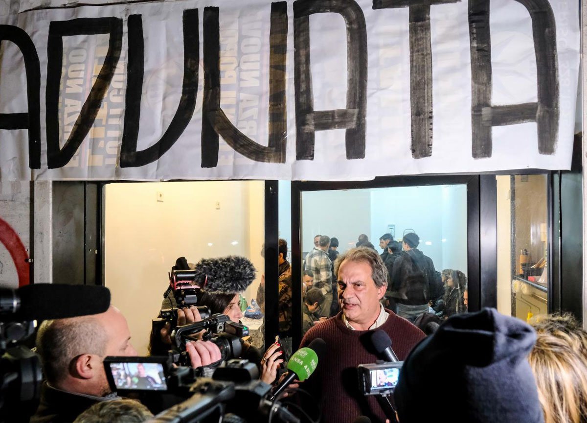 Roma, Forza Nuova ospiterà in sede il raduno dei nazionalisti. L’hotel dice no Roma, Forza Nuova ospiterà in sede il raduno dei nazionalisti. L’hotel dice no