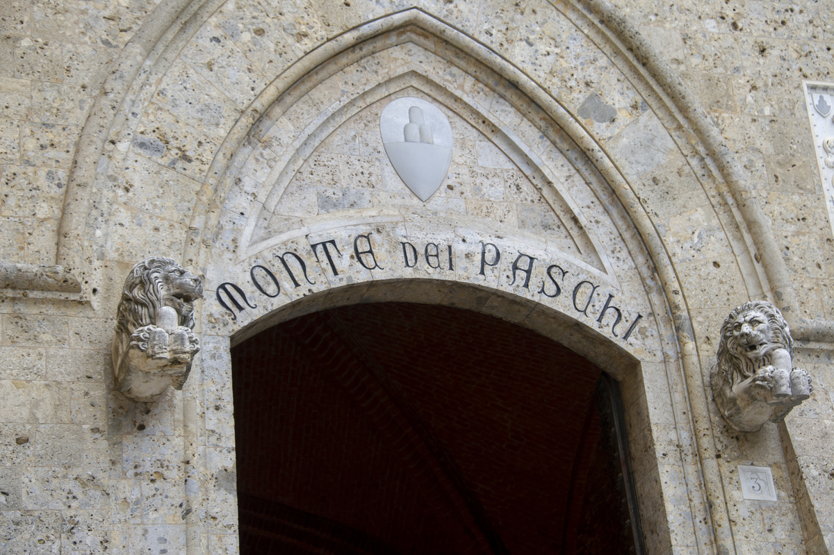 Monte dei Paschi all’assalto di Mediobanca: in ballo l’economia del Paese Monte dei Paschi all’assalto di Mediobanca: in ballo l’economia del Paese