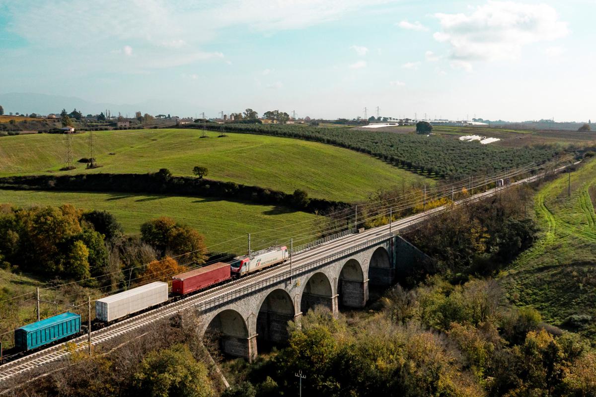 Gruppo FS, il Polo Logistica si aggiudica la gara di Colgate-Palmolive per l’export dei prodotti in Europa Gruppo FS, il Polo Logistica si aggiudica la gara di Colgate-Palmolive per l’export dei prodotti in Europa