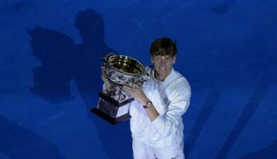 ‘Sinner sta cannibalizzando il tennis. Alcaraz? Nessun passo in avanti’ – L’intervista a Paolo Bertolucci post trionfo all’Australian Open