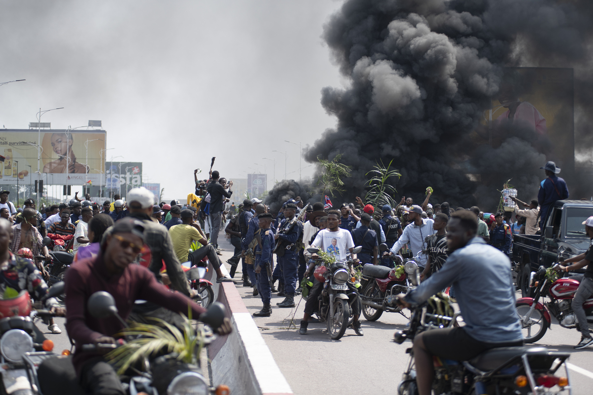 Congo, ribelli del Ruanda occupano Goma: morti, feriti e in centinaia di migliaia in fuga