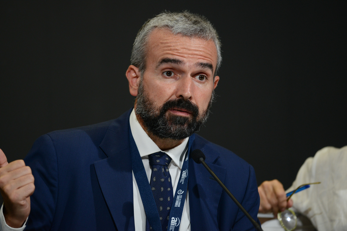 Legge elettorale, Parrini (Pd): “Fondamentali le preferenze. Il Cdx diviso non ha le idee chiare” Legge elettorale, Parrini (Pd): “Fondamentali le preferenze. Il Cdx diviso non ha le idee chiare”