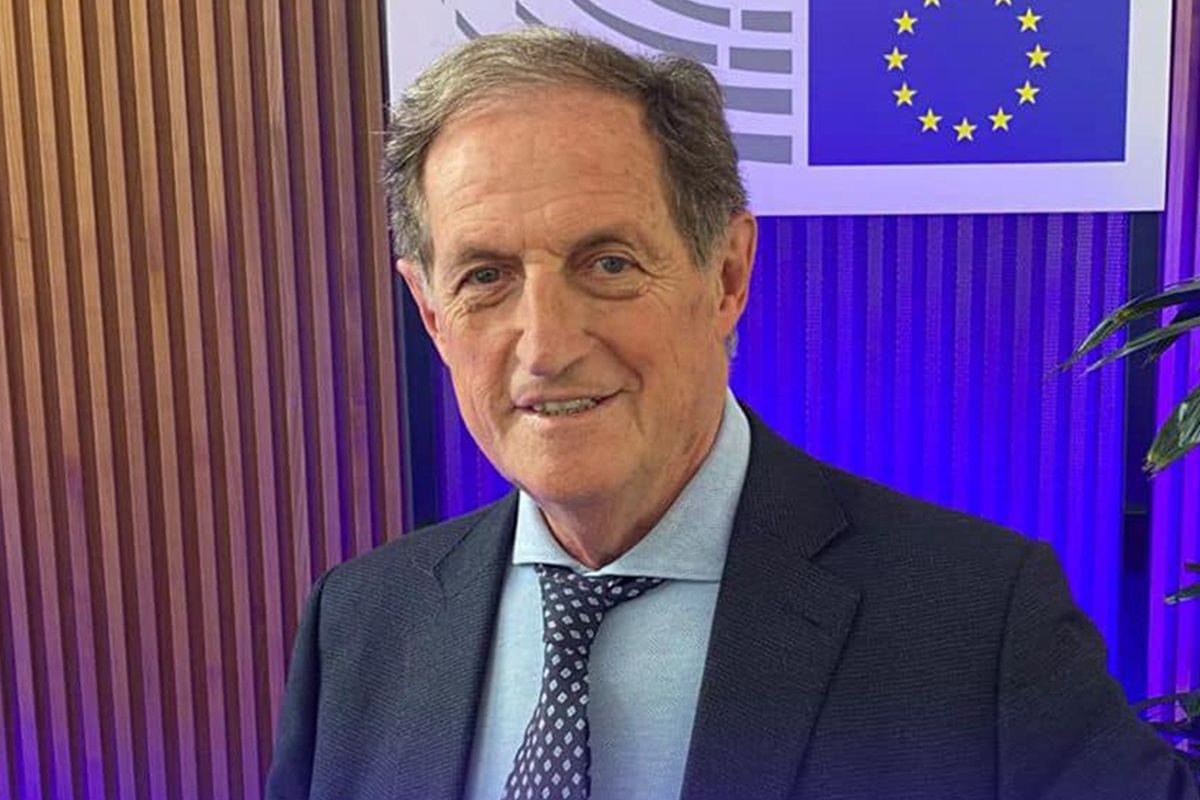 DeepSeek, Mantovani (FdI/Ecr): “La Ue intervenga sul controllo e sul finanziamento da parte della Cina” DeepSeek, Mantovani (FdI/Ecr): “La Ue intervenga sul controllo e sul finanziamento da parte della Cina”