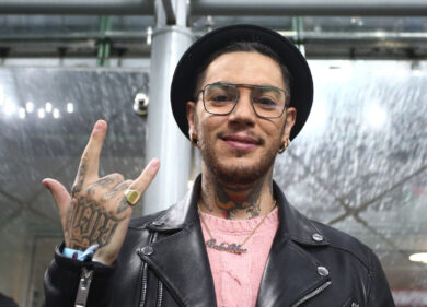 Emis Killa indagato per associazione a delinquere si ritira da Sanremo 2025, non sarà sostituito