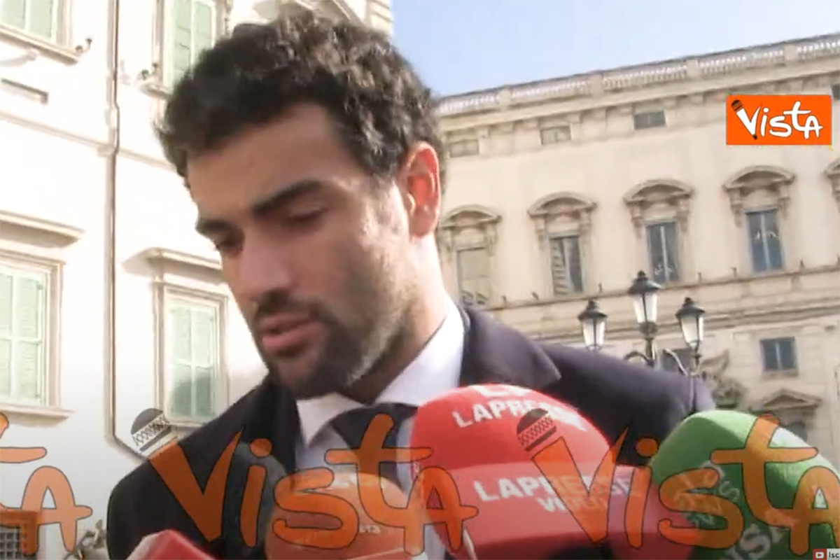 Berrettini al Quirinale: “Anno difficile, ma mi ha dato lo slancio per nuove vittorie”. Sinner, Mattarella gli fa un complimento Berrettini al Quirinale: “Anno difficile, ma mi ha dato lo slancio per nuove vittorie”. Sinner, Mattarella gli fa un complimento