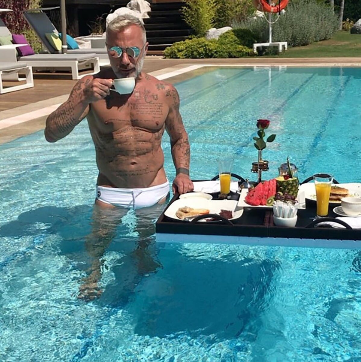 Il kebab va di traverso a Gianluca Vacchi, cura dimagrante per il gruppo di ristoranti Kebhouze