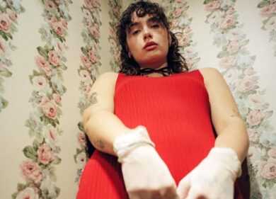 Milano, rubata l’auto a Madame: “Aiutatemi a trovarla, offro una cena”