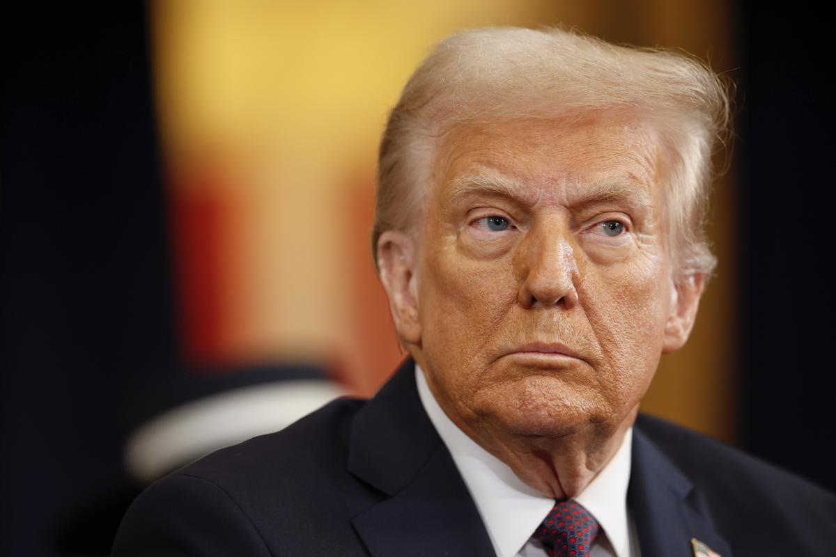 Trump mette alla porta i dipendenti federali: “Dimettetevi entro il 6 febbraio, altrimenti…” Trump mette alla porta i dipendenti federali: “Dimettetevi entro il 6 febbraio, altrimenti…”