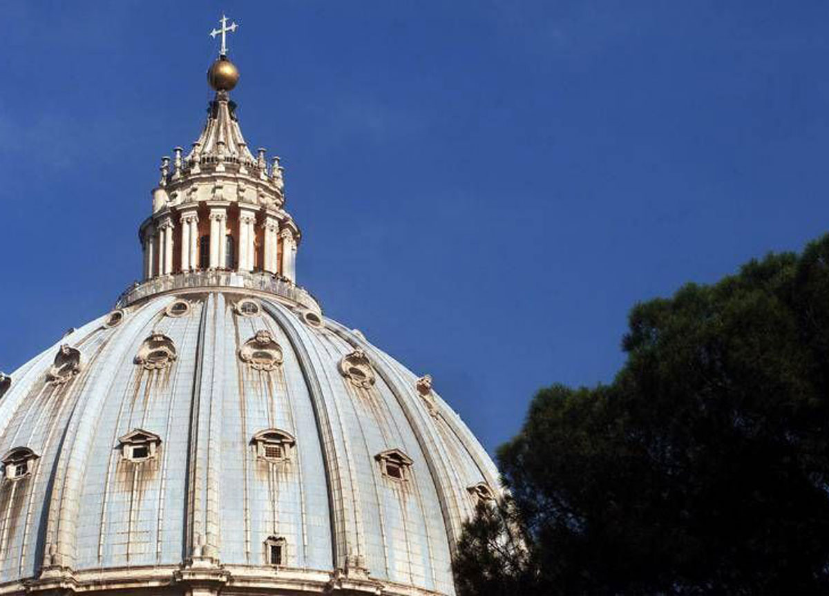 Roma, Giubileo da paura: coppia aggredita a martellate da un clochard Roma, Giubileo da paura: coppia aggredita a martellate da un clochard