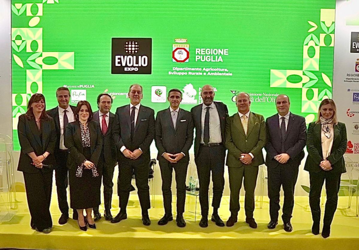 Evolio Expo, taglio del nastro col sottosegretario all’Agricoltura Patrizio La Pietra