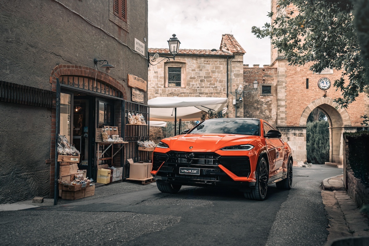 Lamborghini, la nuova gamma ibrida premiata in tutto il mondo Lamborghini, la nuova gamma ibrida premiata in tutto il mondo