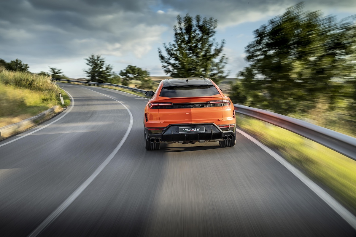 Lamborghini, la nuova gamma ibrida premiata in tutto il mondo Lamborghini, la nuova gamma ibrida premiata in tutto il mondo