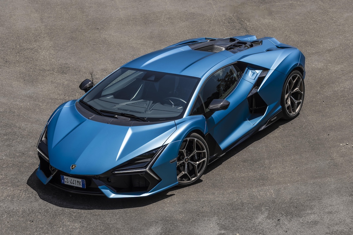 Lamborghini, la nuova gamma ibrida premiata in tutto il mondo Lamborghini, la nuova gamma ibrida premiata in tutto il mondo