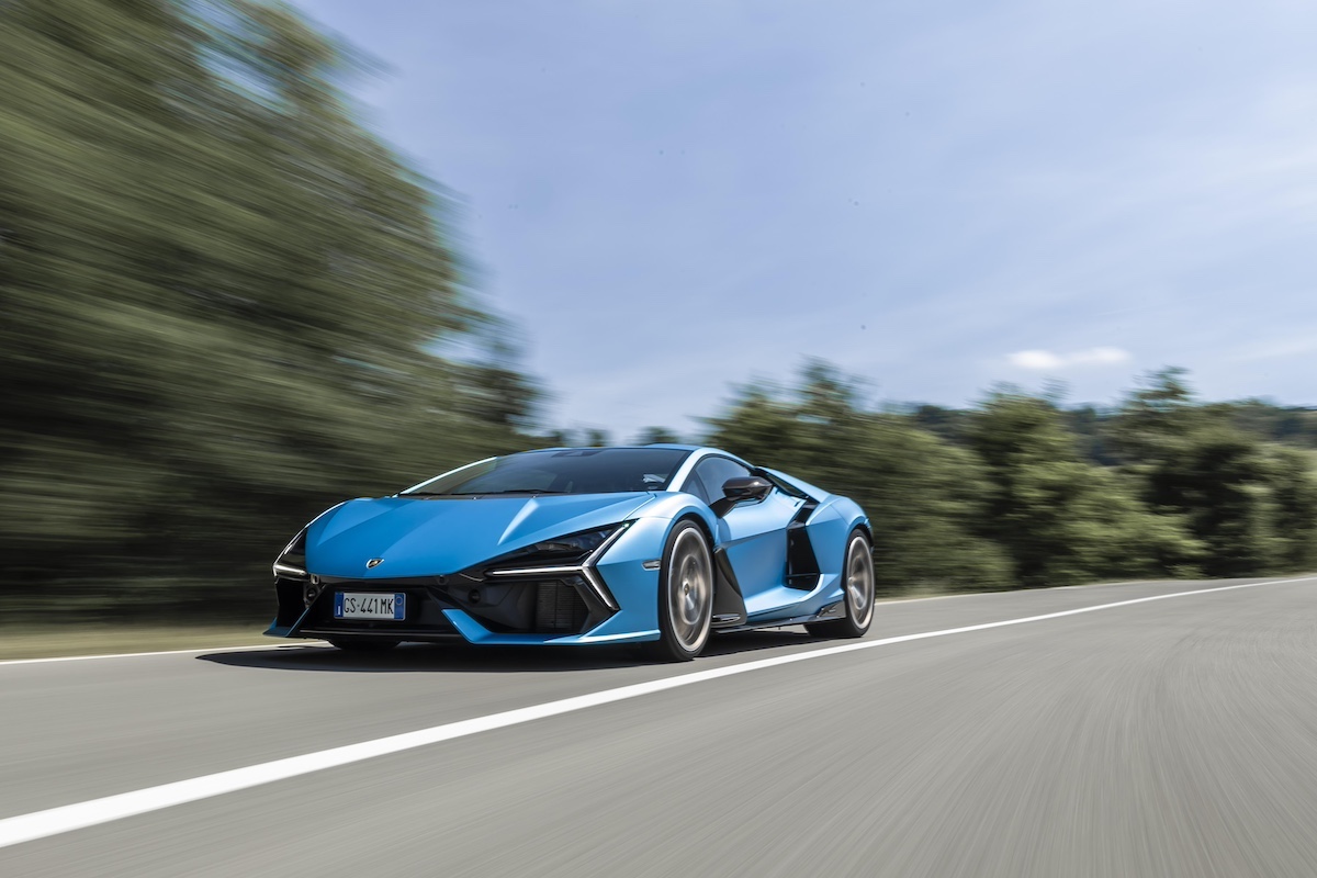 Lamborghini, la nuova gamma ibrida premiata in tutto il mondo Lamborghini, la nuova gamma ibrida premiata in tutto il mondo