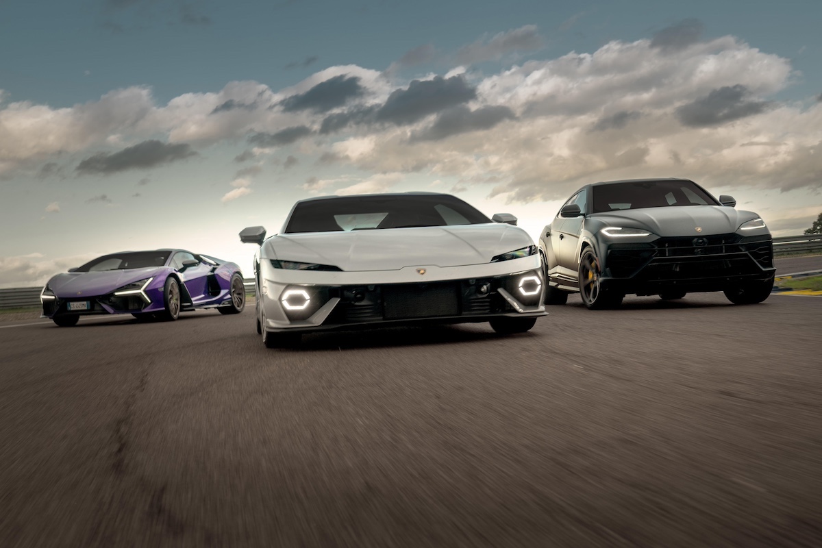 Lamborghini, la nuova gamma ibrida premiata in tutto il mondo Lamborghini, la nuova gamma ibrida premiata in tutto il mondo