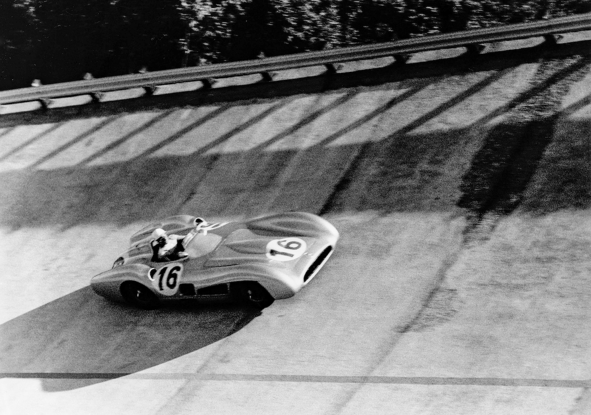 Mercedes-Benz W 196 R Stromlinienwagen: un’icona della Formula 1 battuta all’asta per una cifra record Mercedes-Benz W 196 R Stromlinienwagen: un’icona della Formula 1 battuta all’asta per una cifra record