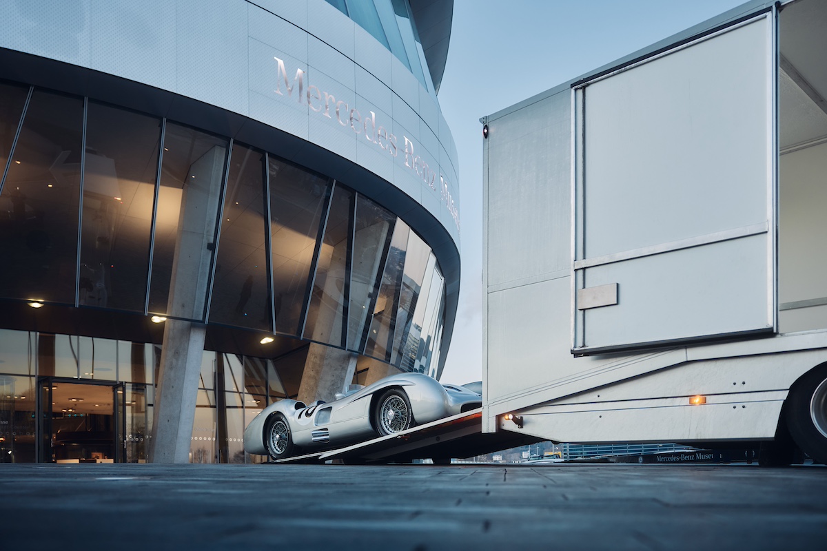 Mercedes-Benz W 196 R Stromlinienwagen: un’icona della Formula 1 battuta all’asta per una cifra record Mercedes-Benz W 196 R Stromlinienwagen: un’icona della Formula 1 battuta all’asta per una cifra record