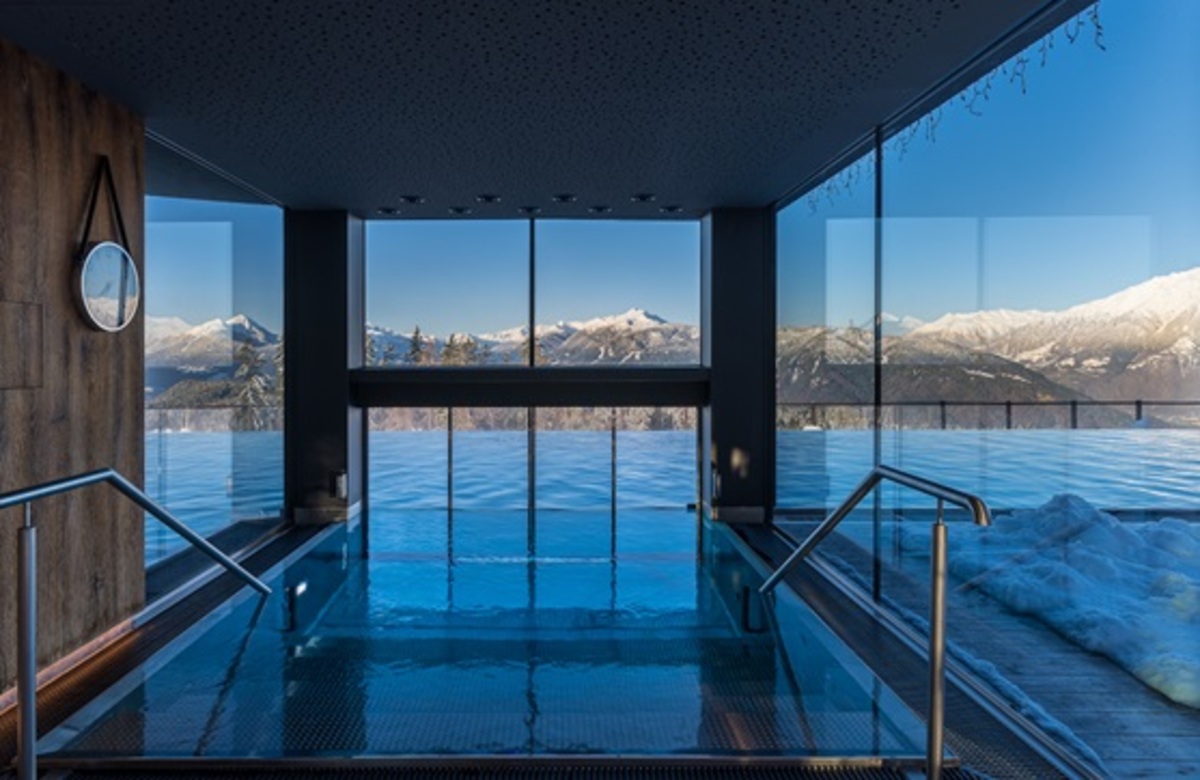 San Valentino in alta quota: 5 hotel wellness per un weekend tra boschi, cime innevate e piscine panoramiche San Valentino in alta quota: 5 hotel wellness per un weekend tra boschi, cime innevate e piscine panoramiche
