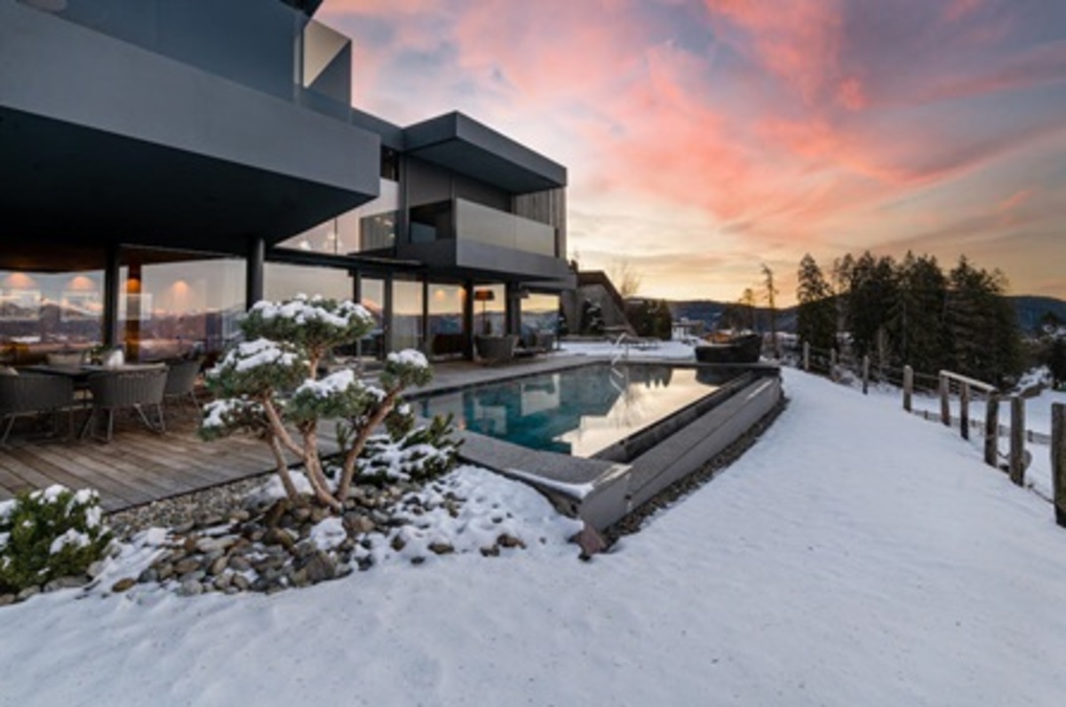 San Valentino in alta quota: 5 hotel wellness per un weekend tra boschi, cime innevate e piscine panoramiche San Valentino in alta quota: 5 hotel wellness per un weekend tra boschi, cime innevate e piscine panoramiche