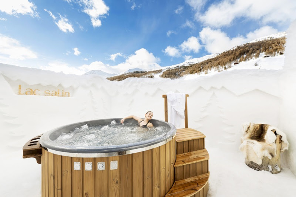 San Valentino in alta quota: 5 hotel wellness per un weekend tra boschi, cime innevate e piscine panoramiche San Valentino in alta quota: 5 hotel wellness per un weekend tra boschi, cime innevate e piscine panoramiche