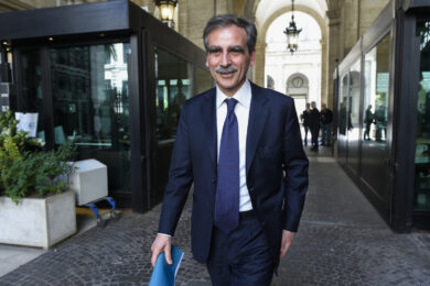 Mps, nel 2024 l’utile vola a 1,95 miliardi. “Pronti a creare un nuovo campione con Mediobanca”