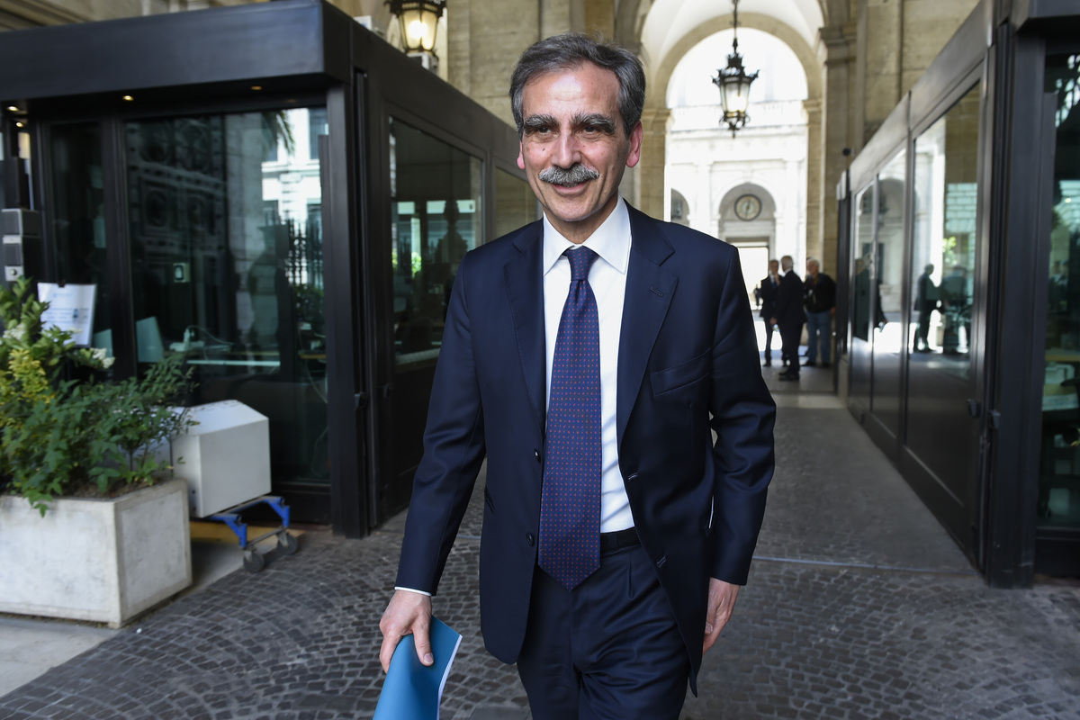 Mps, nel 2024 l’utile vola a 1,95 miliardi. “Pronti a creare un nuovo campione con Mediobanca” Mps, nel 2024 l’utile vola a 1,95 miliardi. “Pronti a creare un nuovo campione con Mediobanca”