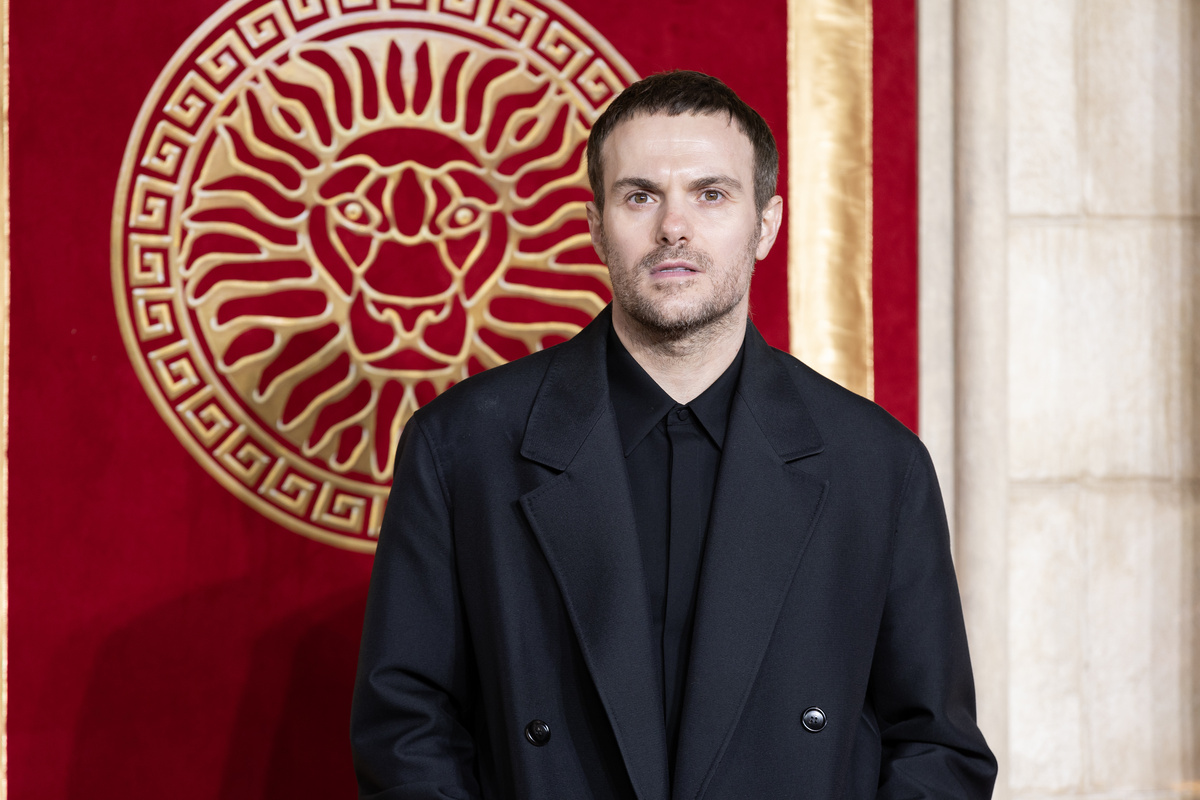 Gucci silura un altro direttore creativo: dietro l’addio di De Sarno la crisi delle vendite del gruppo Kering