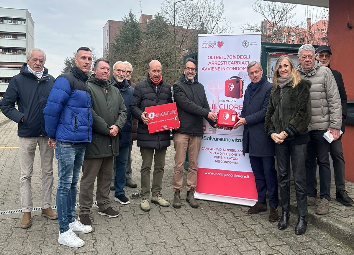 Milano, arrivano i defibrillatori salvavita nelle case MM Milano, arrivano i defibrillatori salvavita nelle case MM