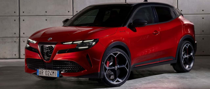 Alfa Romeo Junior Ibrida Q4: al via gli ordini in Italia per la nuova compatta premium a trazione integrale