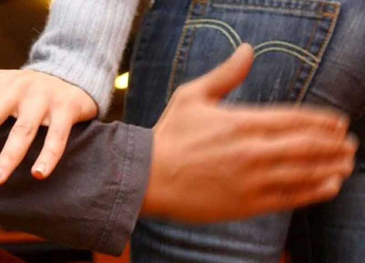 Palpeggia una giovane turista russa in metro a Roma: 1 anno e 4 mesi Palpeggia una giovane turista russa in metro a Roma: 1 anno e 4 mesi