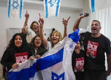 Israele-Gaza: negli occhi di Eli Sharabi la tragedia della propaganda Hamas. Lo choc