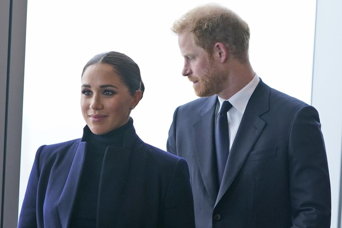 Trump: “Non caccio Harry, ha già problemi con la moglie. Lei è terribile”. Il giallo del flirt tra Meghan e William Trump: “Non caccio Harry, ha già problemi con la moglie. Lei è terribile”. Il giallo del flirt tra Meghan e William