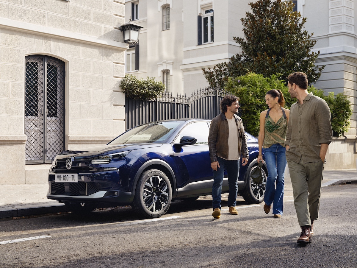 Nuove Citroën C4 e C4 X: design rinnovato, tecnologia avanzata e motorizzazioni elettrificate Nuove Citroën C4 e C4 X: design rinnovato, tecnologia avanzata e motorizzazioni elettrificate