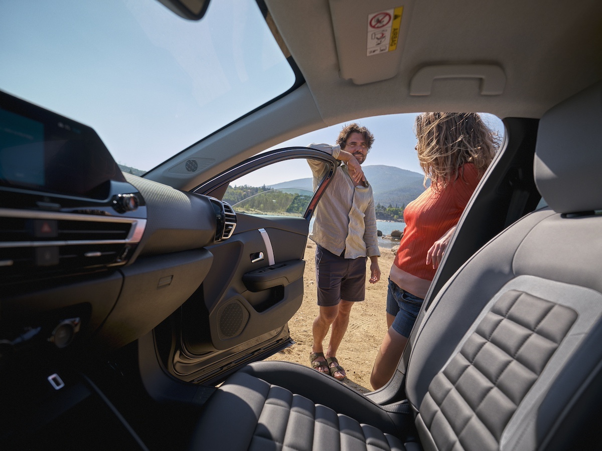 Nuove Citroën C4 e C4 X: design rinnovato, tecnologia avanzata e motorizzazioni elettrificate Nuove Citroën C4 e C4 X: design rinnovato, tecnologia avanzata e motorizzazioni elettrificate