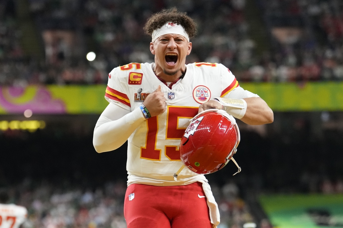Super Bowl, trionfa Philadelphia contro i Chiefs di Trump. Pronostici ribaltati, sfuma il tris Super Bowl, trionfa Philadelphia contro i Chiefs di Trump. Pronostici ribaltati, sfuma il tris