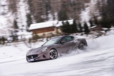Maserati incanta The I.C.E. St. Moritz con due global reveal e performance mozzafiato