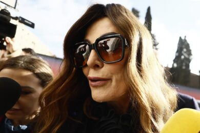 Santanchè, in Aula la mozione di sfiducia. Le opposizioni: “Vada a casa”. Lega e FI, banchi vuoti