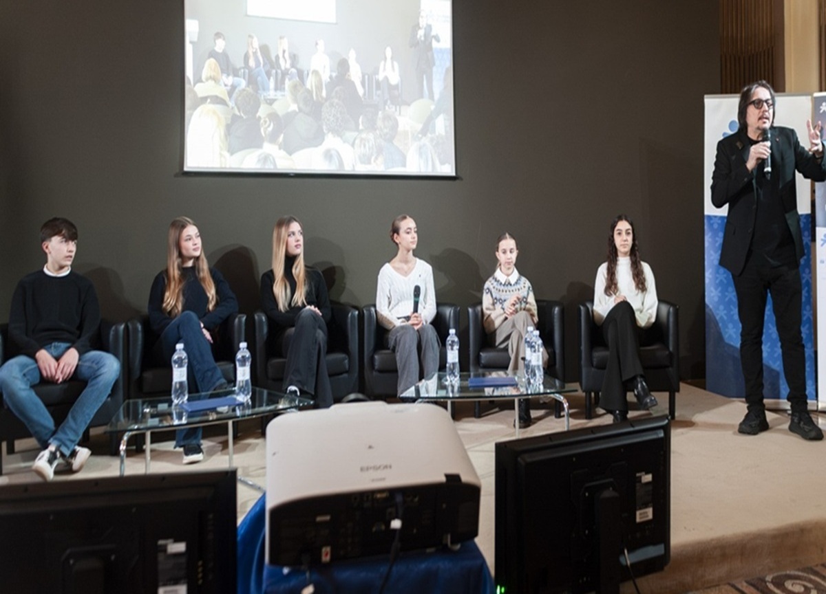 Telefono Azzurro presenta il Manifesto per i diritti dei bambini nell’ambiente digitale Telefono Azzurro presenta il Manifesto per i diritti dei bambini nell’ambiente digitale
