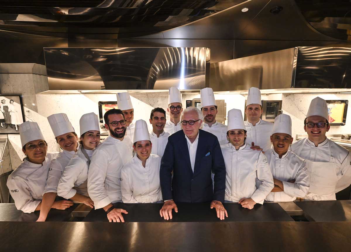 Romeo Hotel by Hadid, alla première con Ducasse potenti e arte e musica Romeo Hotel by Hadid, alla première con Ducasse potenti e arte e musica