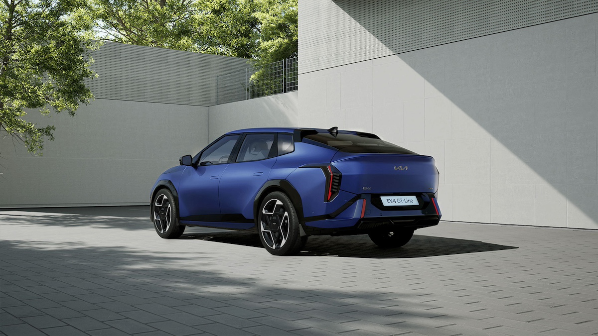 Kia EV4: svelato il design della nuova berlina e hatchback elettrica Kia EV4: svelato il design della nuova berlina e hatchback elettrica