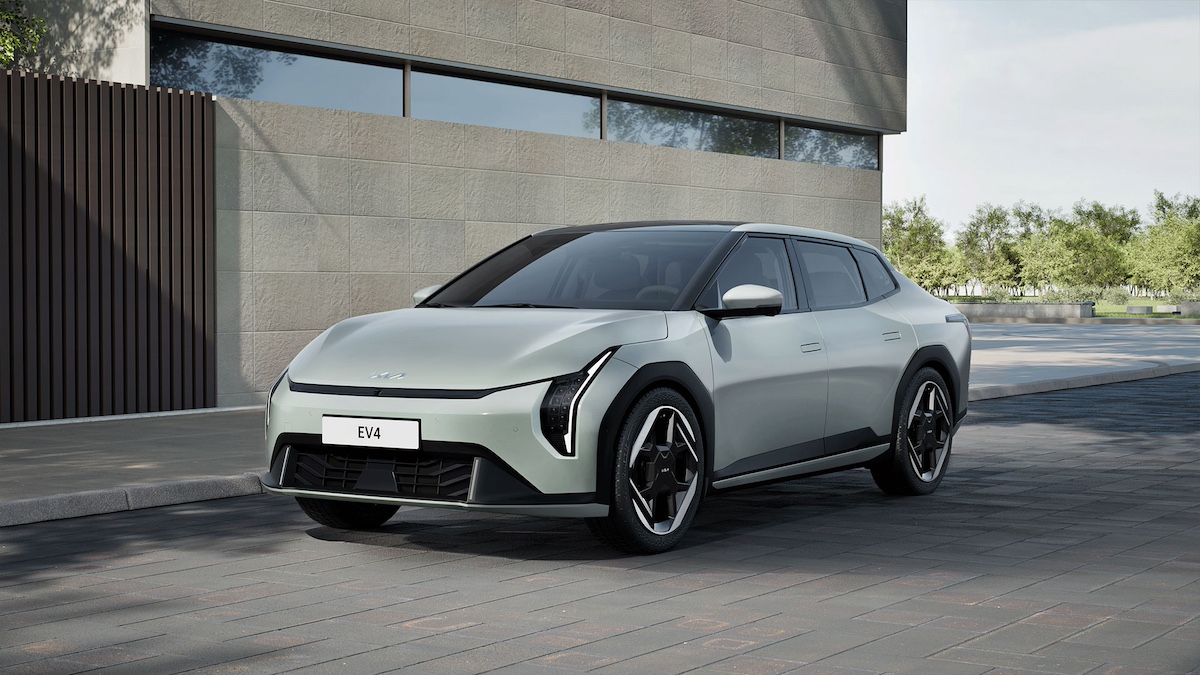 Kia EV4: svelato il design della nuova berlina e hatchback elettrica Kia EV4: svelato il design della nuova berlina e hatchback elettrica