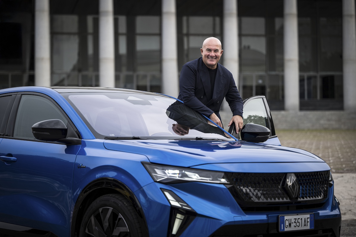 Auto cinesi ed Europa: minaccia o sfida gestibile? Il parere di Raffaele Fusilli CEO di Renault Italia Auto cinesi ed Europa: minaccia o sfida gestibile? Il parere di Raffaele Fusilli CEO di Renault Italia