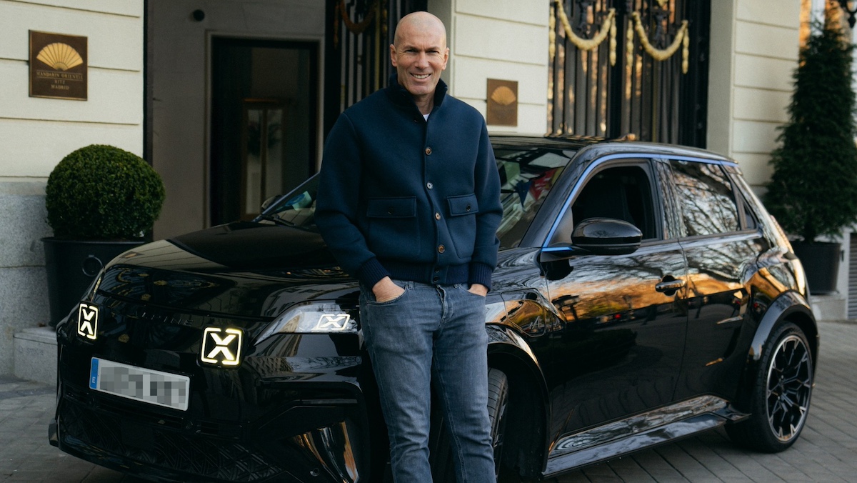 Alpine A290 debutta a Madrid con Zinedine Zidane: l’elettrica sportiva che conquista le strade Alpine A290 debutta a Madrid con Zinedine Zidane: l’elettrica sportiva che conquista le strade