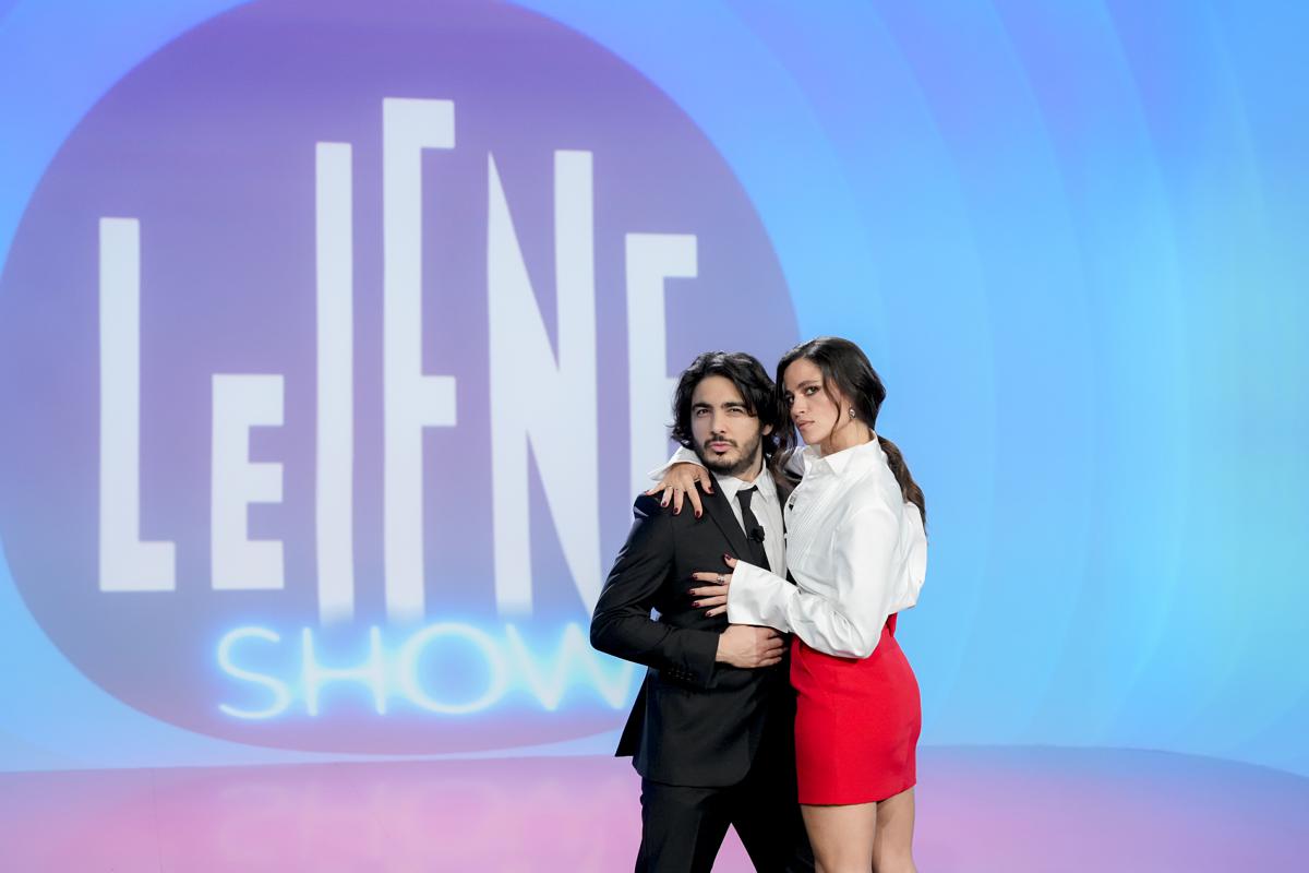 Le Iene Show, Veronica Gentili con Max Angioni su Italia 1. Super ospiti al via: una star di Sanremo 2025 e… Anticipazioni Le Iene Show, Veronica Gentili con Max Angioni su Italia 1. Super ospiti al via: una star di Sanremo 2025 e… Anticipazioni