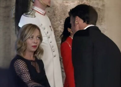 Vertice Ue, Meloni demolisce il piano Macron: “Qualsiasi forma che escluda gli Usa non va bene”