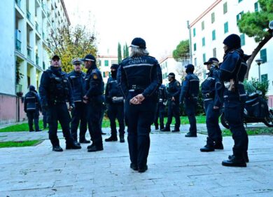 “Al Quarticciolo la Polizia rischia la vita”. Agenti feriti, ira del sindacato