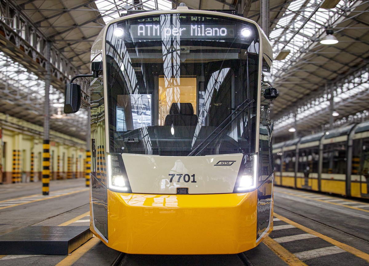 Entrano in servizio i nuovi tram di Atm per Milano